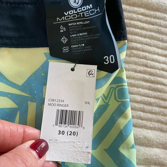 Volcom Boys Board Shorts Bathing Suit NEW size 20 blue green pink pockets - Picture 2 of 8